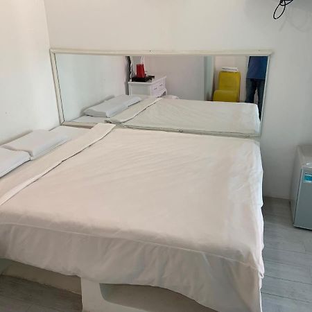 Hotel Mai Tuan Chanh Mon A Tay Ninh Exteriör bild