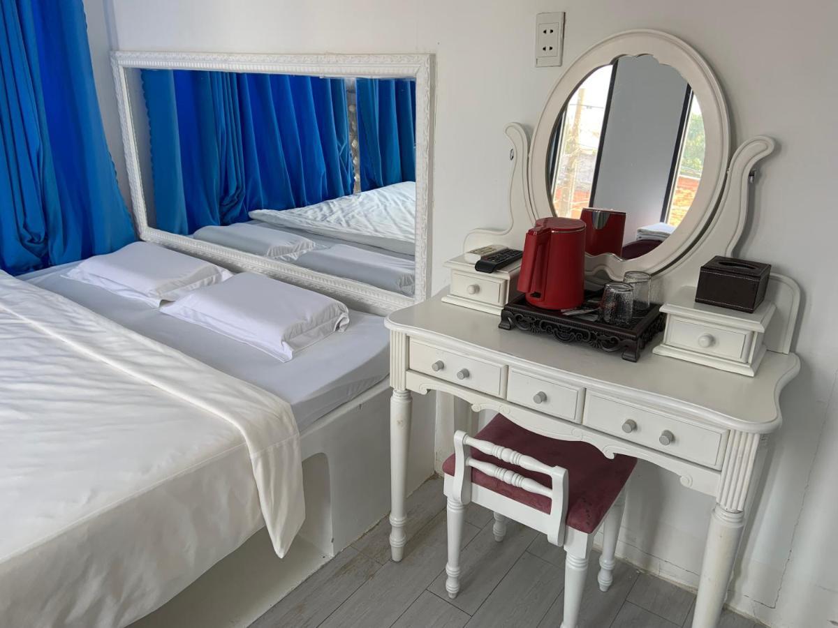 Hotel Mai Tuan Chanh Mon A Tay Ninh Exteriör bild