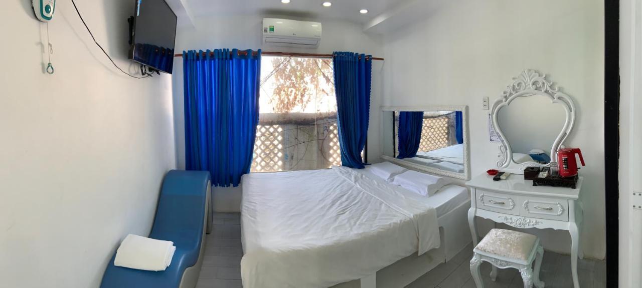 Hotel Mai Tuan Chanh Mon A Tay Ninh Exteriör bild